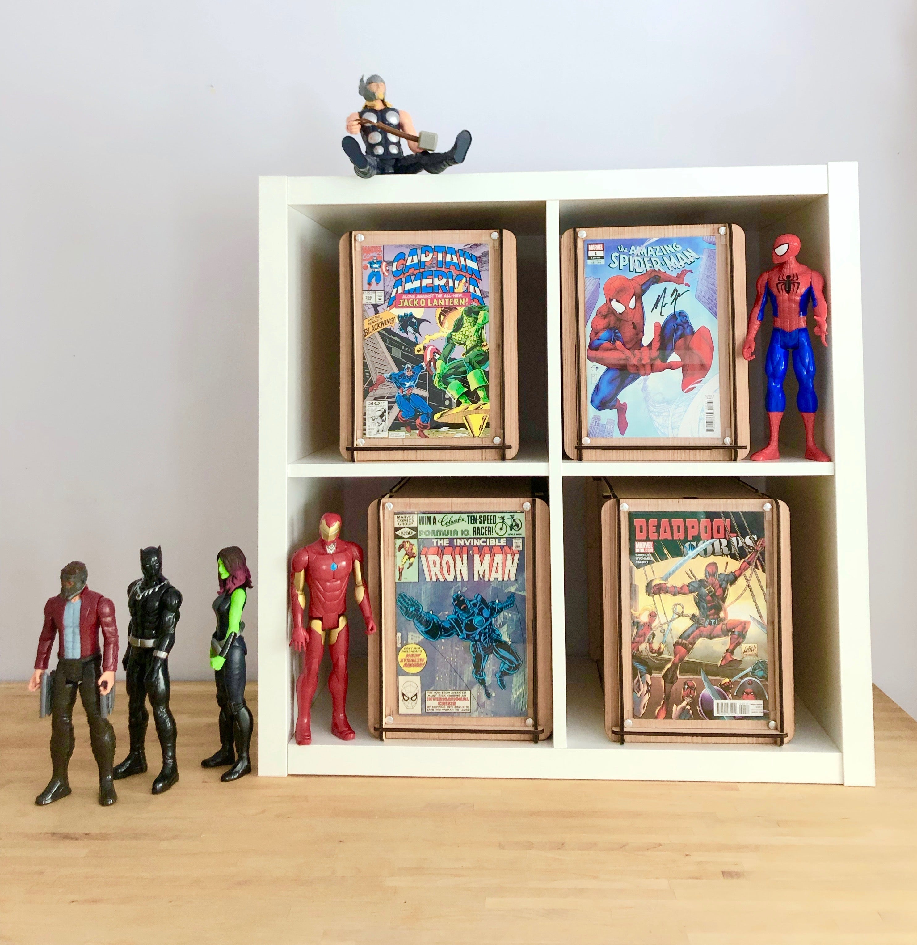 Wood Comic Book Storage Box PLUS Twig Comic, Vol 1 Cover B - Signed by  Creators