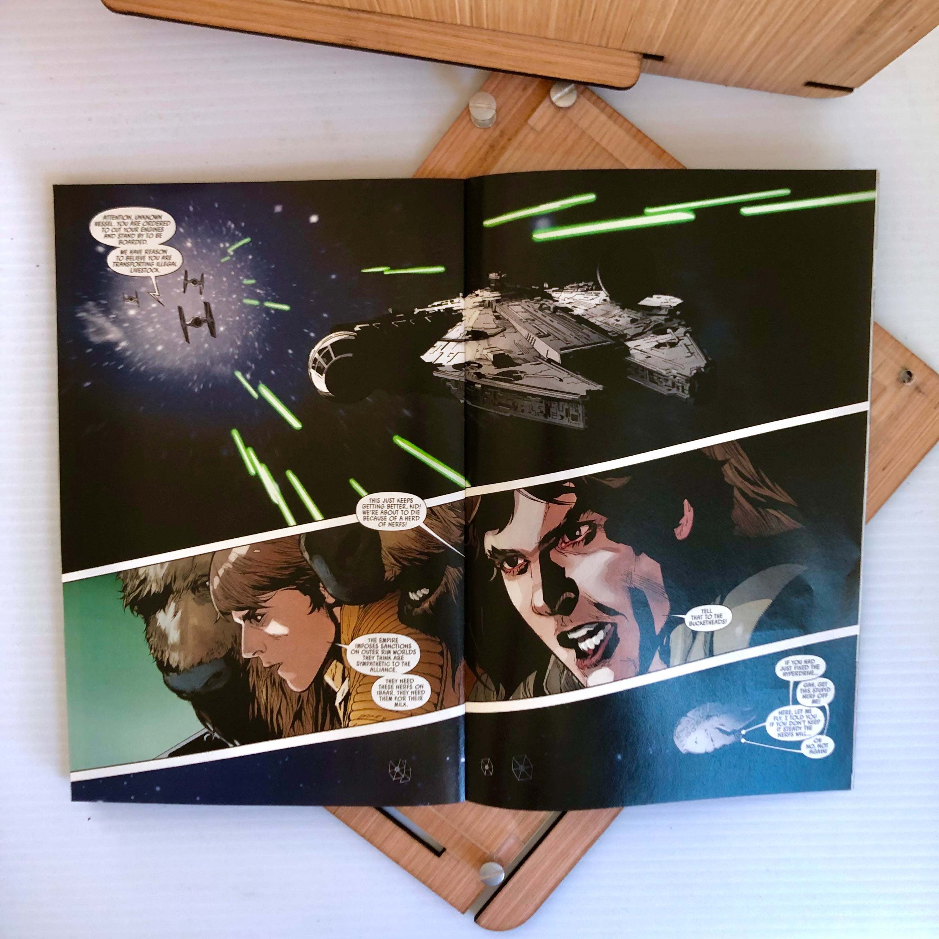 Comic Book Storage & Display Box PLUS Marvel Comic's Star Wars #17 ...