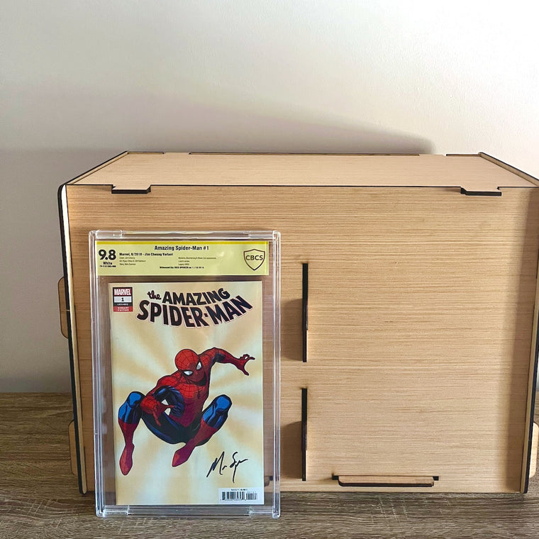 CBCS Slabbed Marvel 1 Spider-Man Variant Cover Signed By Author PLUS Romany House Slabbed Comic Storage Box - What A Perfect Gift!