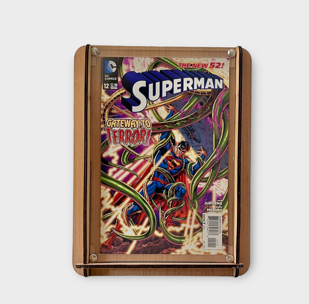 Comic Storage/Display Box PLUS DC Comic - Superman The New 52 #12 Gateway To Terror! - The Perfect Partnership!