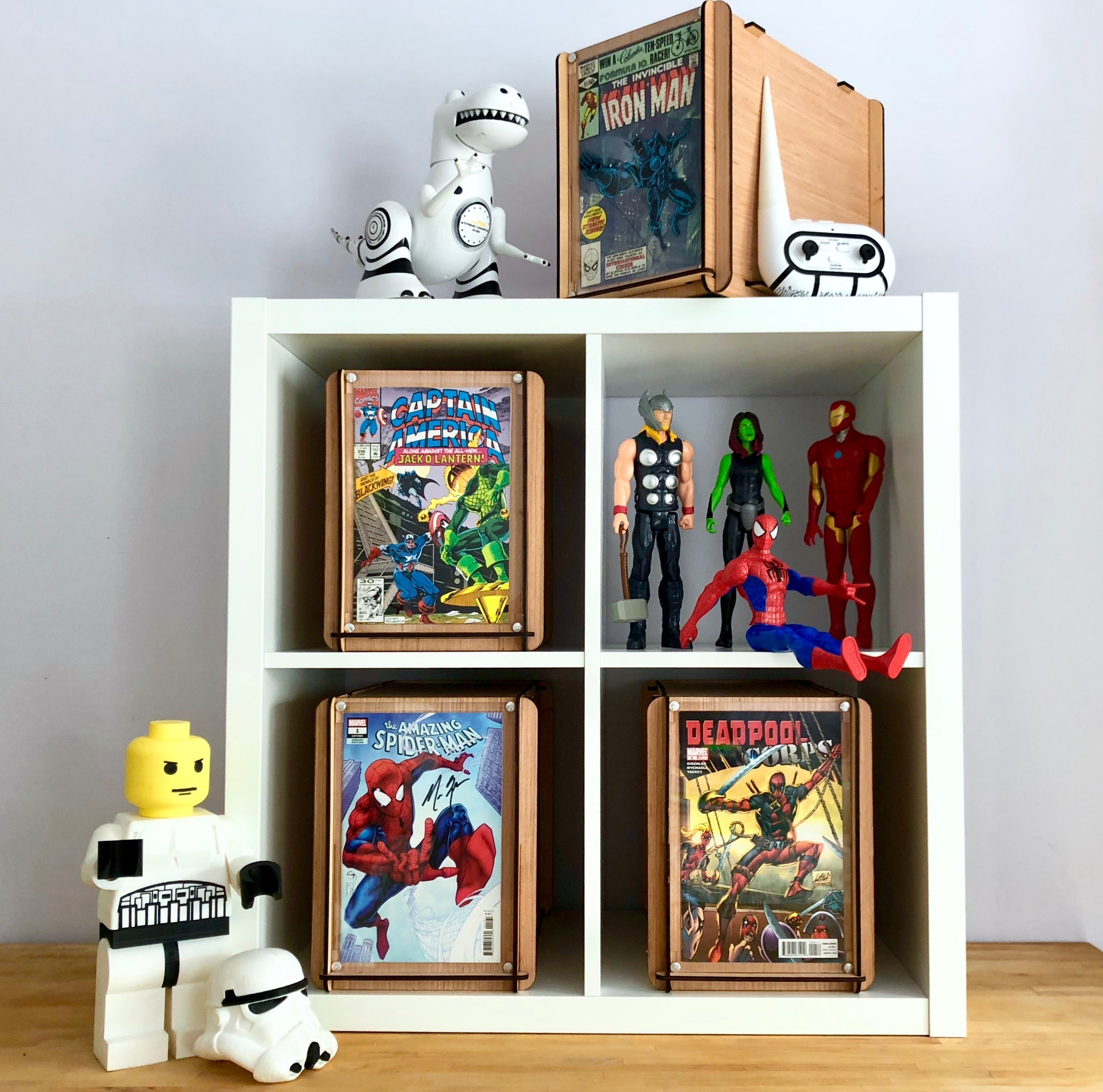 Vintage Marvel Team-Up Spider-Man & Thor Comic PLUS Wood Comic Book  Storage/Display Box - For Your Collection or Makes